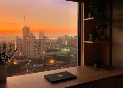 Studio with Balcony