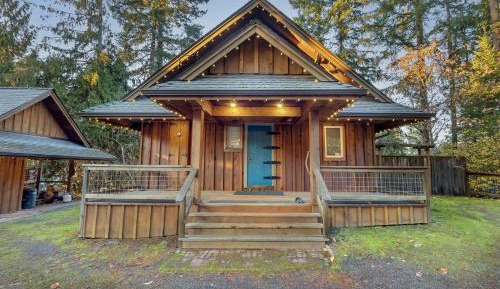 Three-Bedroom Holiday Home 