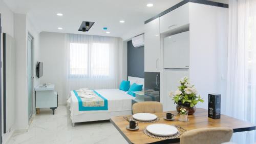 Double Room with Pool View