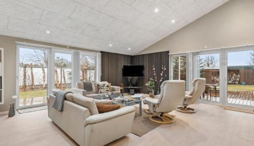 Four-Bedroom Holiday Home