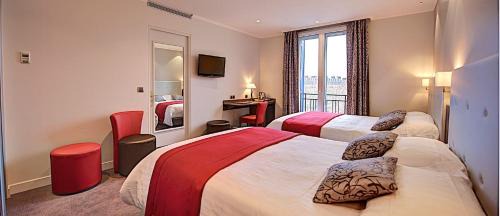 Economy Quadruple Room with Shared Bathroom