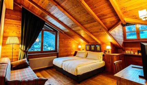 Luxury Triple Room