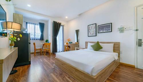 Deluxe Studio with Balcony
