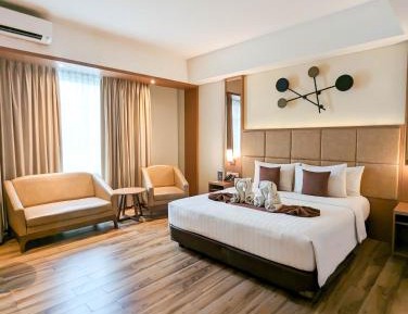 Queen Room