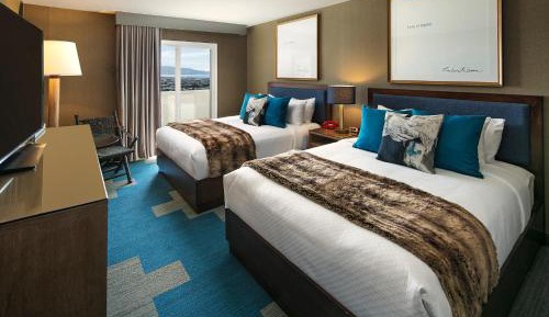 Queen Room with Two Queen Beds and Beach View
