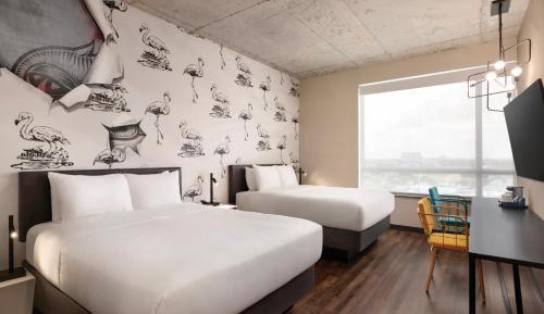 Queen Room