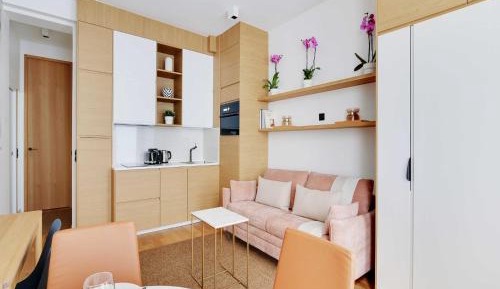 One-Bedroom Apartment
