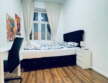 Five-Bedroom Apartment