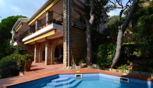 Five-Bedroom Villa