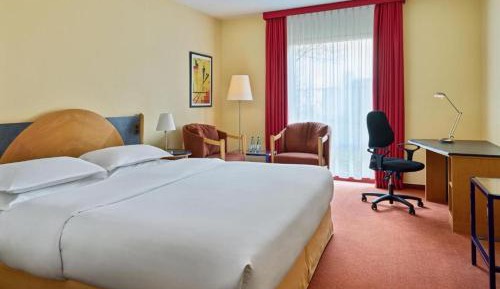 One-Bedroom King Suite with Sofa Bed