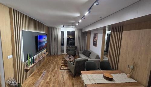 Two-Bedroom Apartment with Mountain View