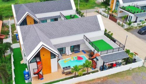 Villa with Private Pool