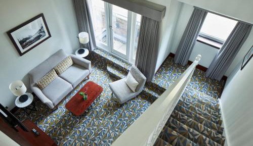 Duplex, 1 Bedroom Bi-level Suite, 1 King, River view