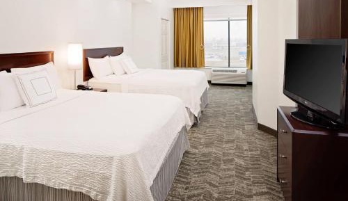 Queen Suite with Sofa Bed