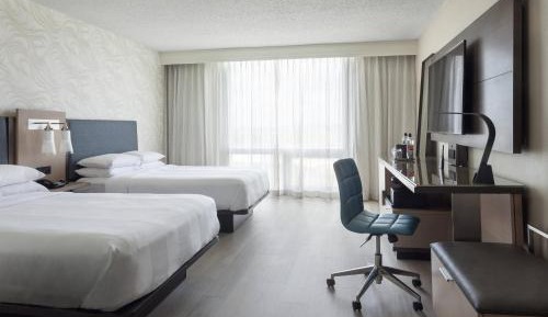 Guest Room with Two Double Beds