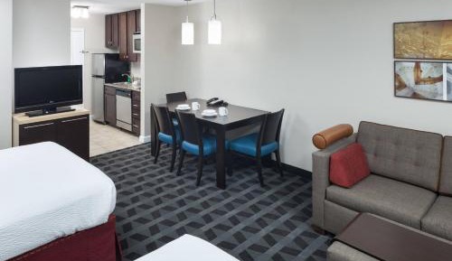 Queen Studio with Sofa Bed