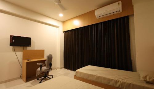 Deluxe Double or Twin Room with Garden View
