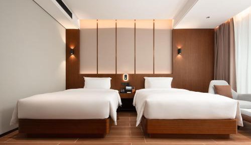 Superior Queen Room with Two Queen Beds