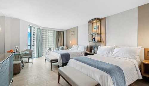 Deluxe Ocean View Two Doubles 