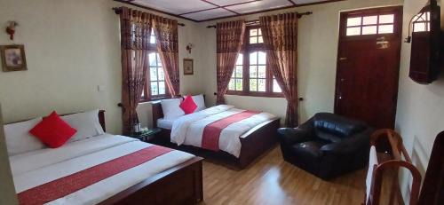 Deluxe Family Room