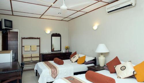 Deluxe Family Room