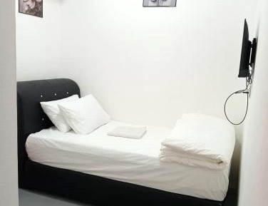 Single Room with Bath
