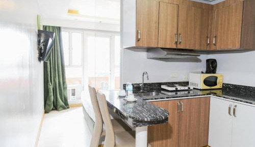 Premier Studio With Kitchen