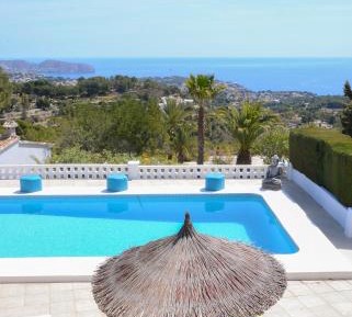 Deluxe Double Room with Balcony and Sea View