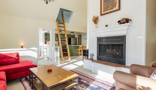 Two-Bedroom Holiday Home