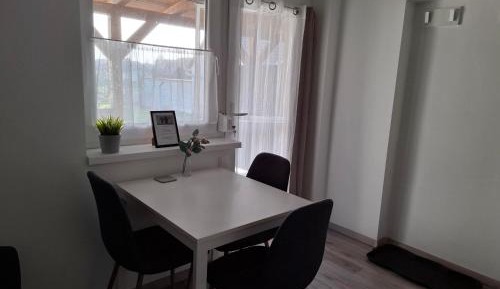 Room #221386104