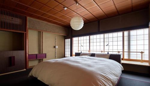 Japanese-Style Superior Room 101 with shower and Bathroom