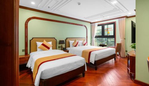 Triple Room with City View