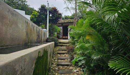 Bungalow with Sea View