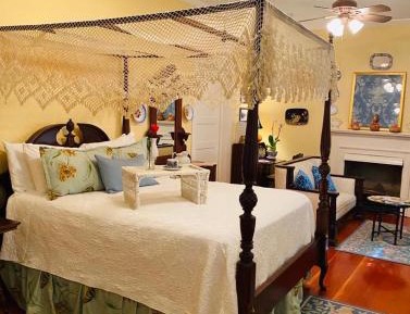 Queen Suite