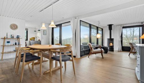 Three-Bedroom Holiday Home 