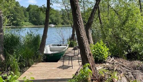 Two-Bedroom Apartment with Lake View