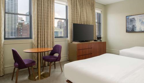 Double Queen Room - City View