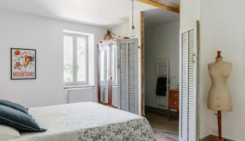 Junior Suite with Mountain View