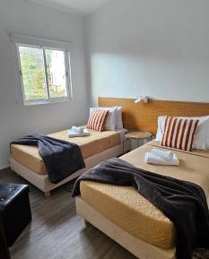 Apartment with Mountain View
