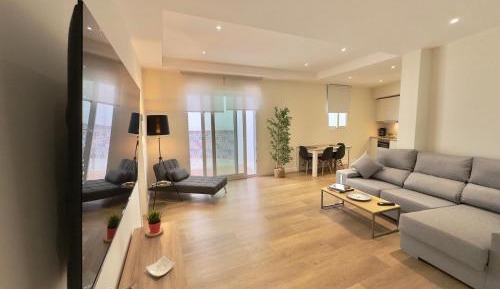 Two-Bedroom Deluxe Apartment