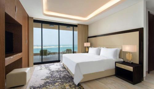 Two-Bedroom King Suite Apartment with Balcony and Pearl Sea View