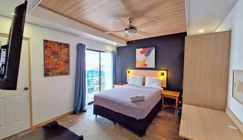 Queen Room with Garden View