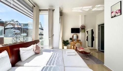 Double or Twin Room with Balcony