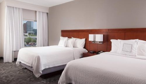 Queen Room with Two Queen Beds and City View