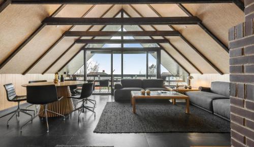 Three-Bedroom Holiday Home 