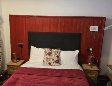 Double Room with Shared Bathroom