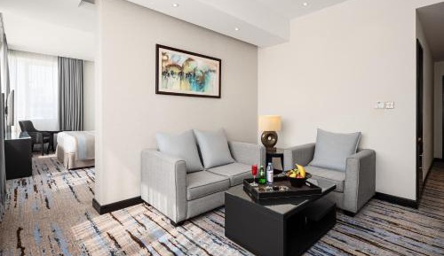 Emerald Suite