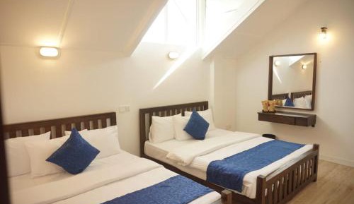Deluxe Family Room