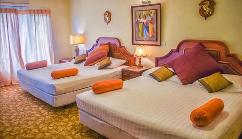 Room #732338508