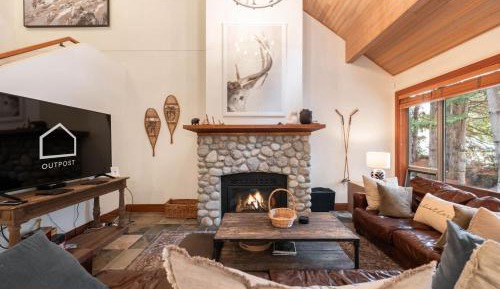 Three-Bedroom Holiday Home 